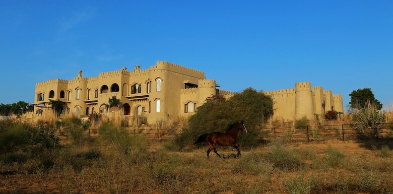 Hotel Mihir Garh