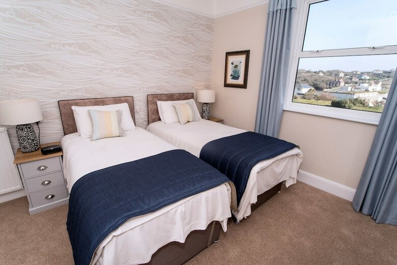 Hotel Freshwater Bay House