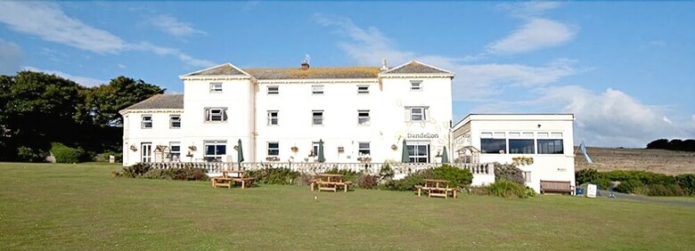 Hotel Freshwater Bay House
