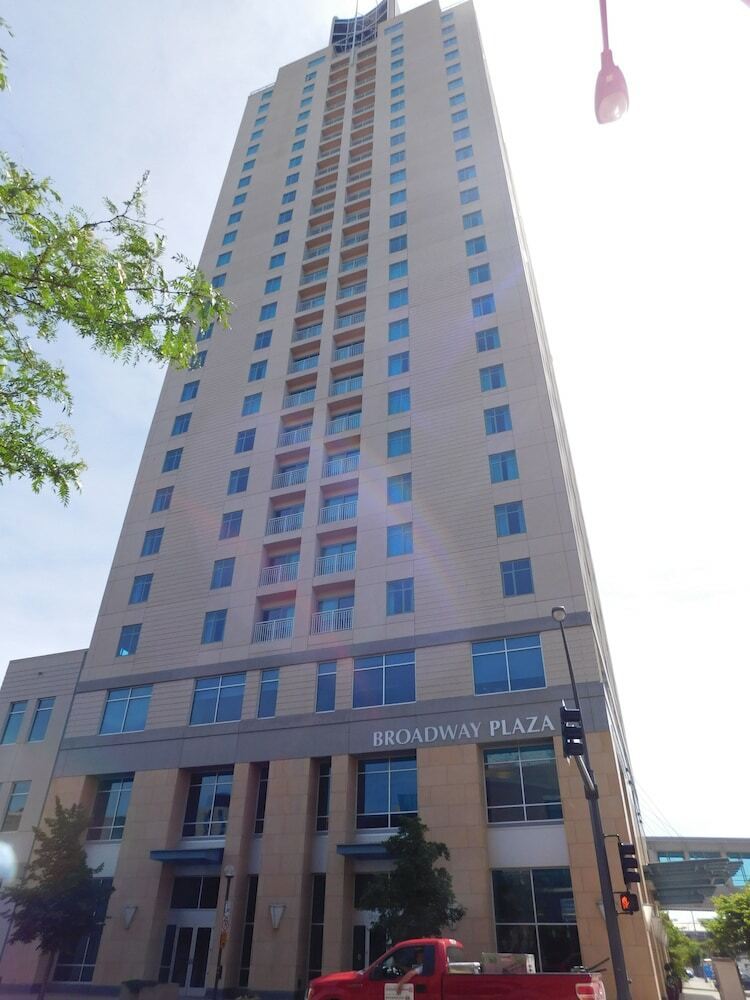 Apartamentos Broadway Plaza