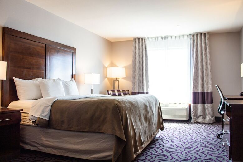 Hotel Comfort Inn & Suites