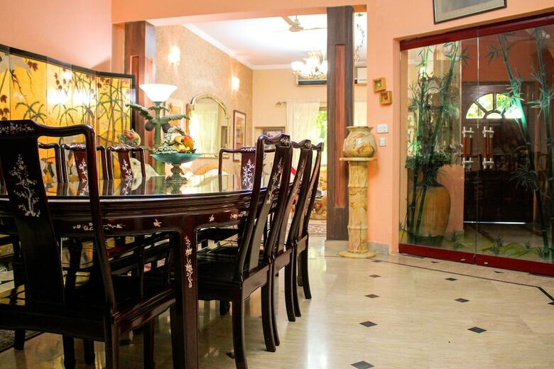 Bed & Breakfast Lahore Guest House