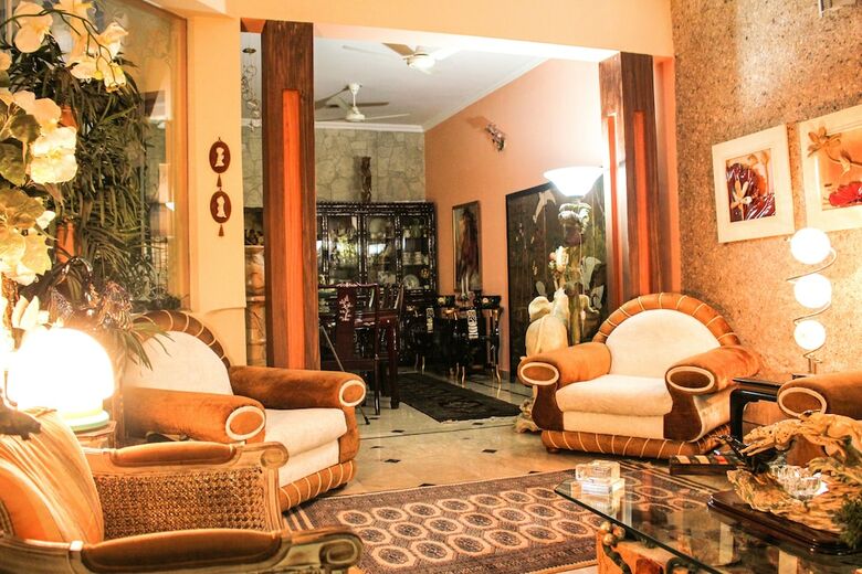 Bed & Breakfast Lahore Guest House