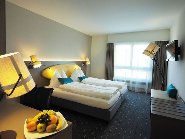 Hotel Holiday