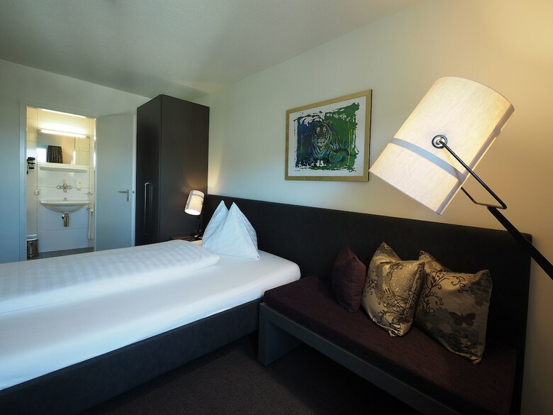 Hotel Holiday
