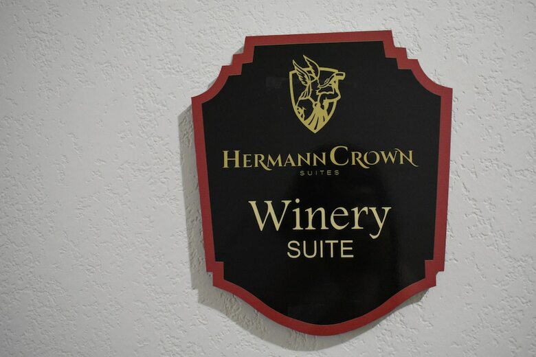 Posada Hermann Crown Suites