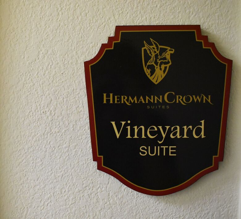 Posada Hermann Crown Suites