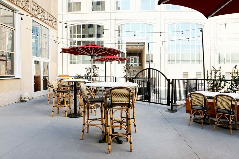 Kimpton Cardinal Hotel