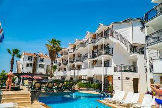 Joker Side Hill Suite Hotel