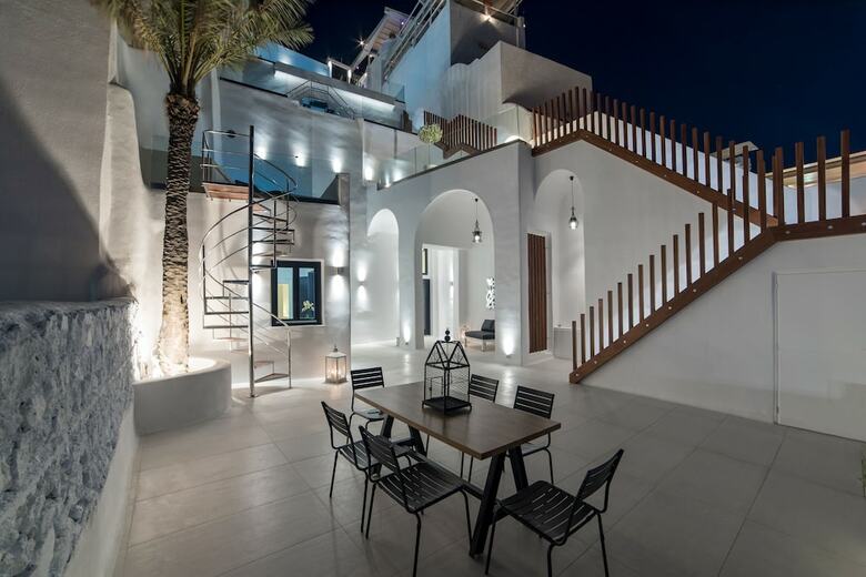 Hotel Daydream Luxury Suites