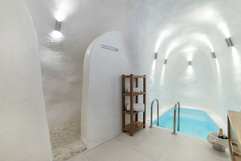 Hotel Daydream Luxury Suites