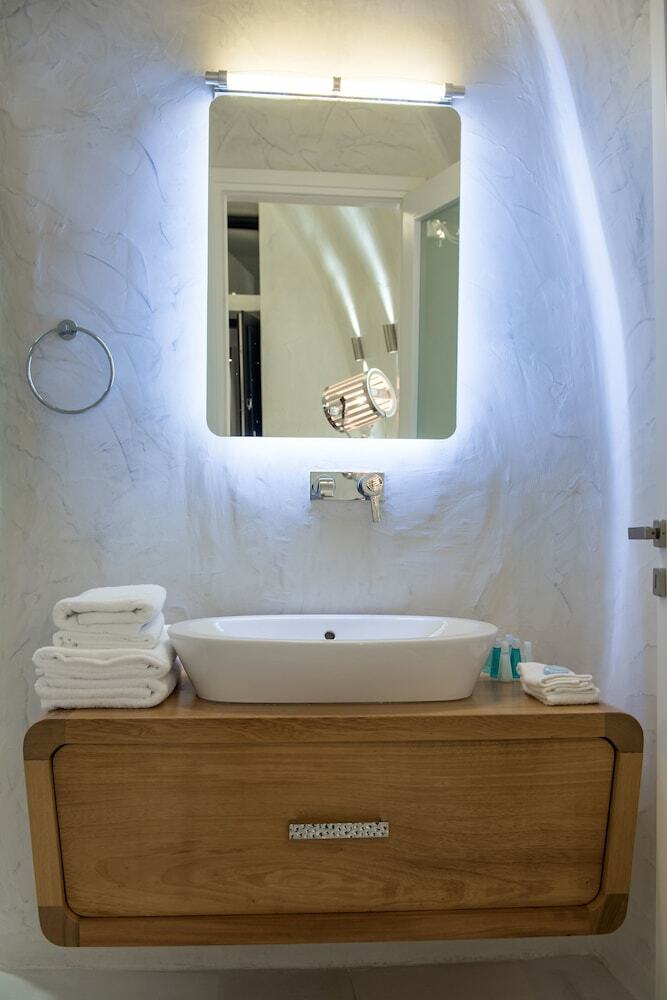 Hotel Daydream Luxury Suites