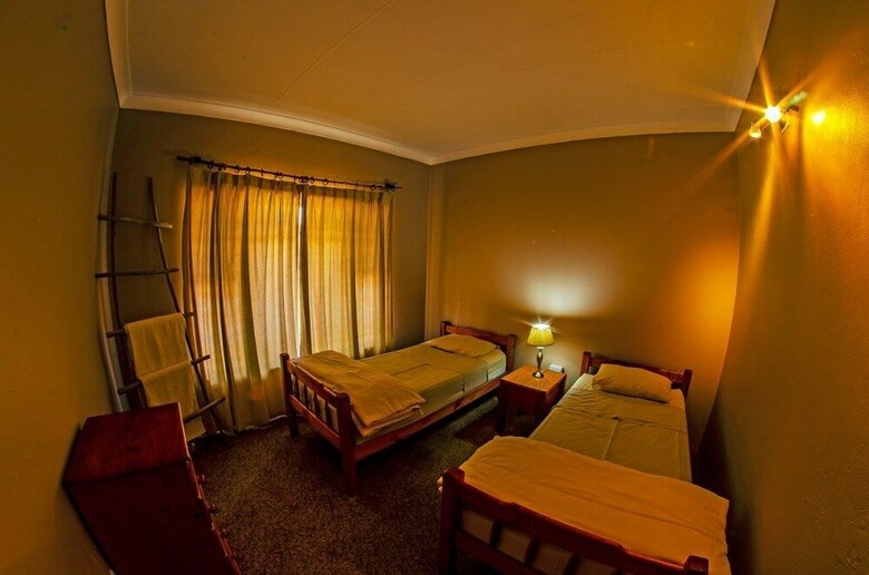 Posada Tshikwalo Game Lodge