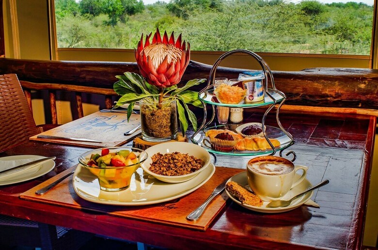 Posada Tshikwalo Game Lodge