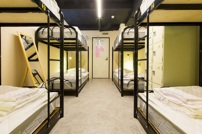 Hostal Pathways Hostel