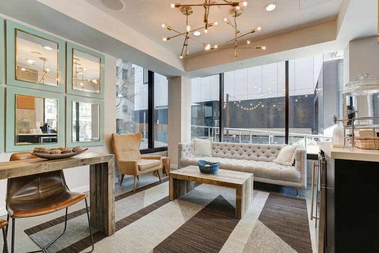 Pike's Place Lux Suites By Barsala