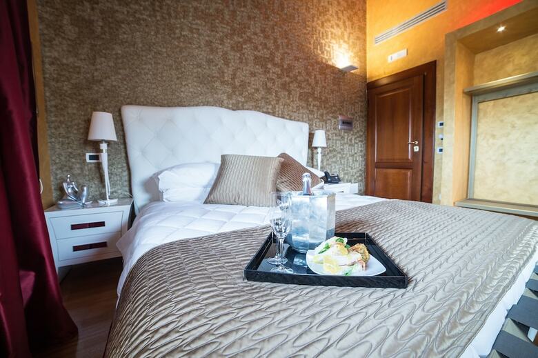Cola Di Rienzo Luxury Penthouse
