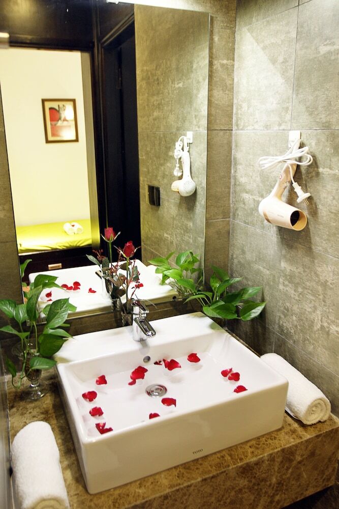Hotel Tomodachi House