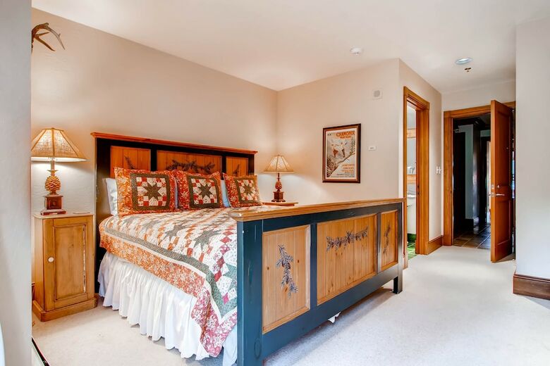 Mccoy Peak Lodge By East West Hospitality