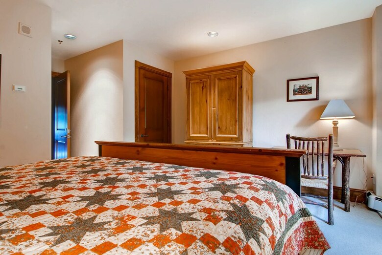 Mccoy Peak Lodge By East West Hospitality