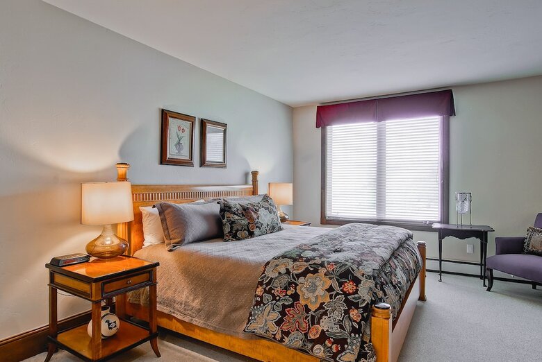 Mccoy Peak Lodge By East West Hospitality