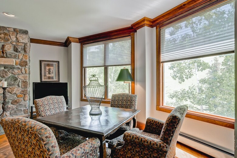 Mccoy Peak Lodge By East West Hospitality