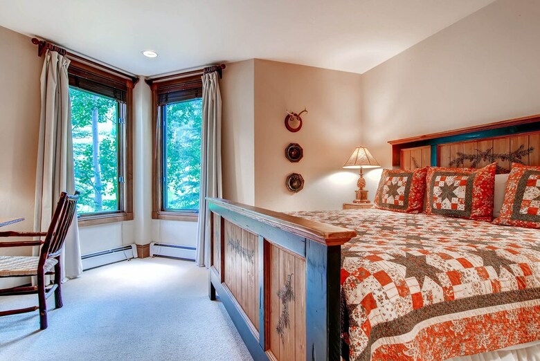 Mccoy Peak Lodge By East West Hospitality