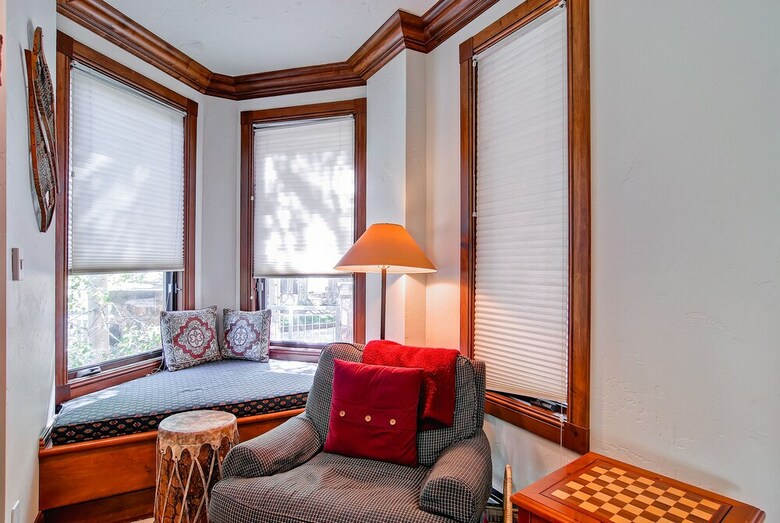 Mccoy Peak Lodge By East West Hospitality