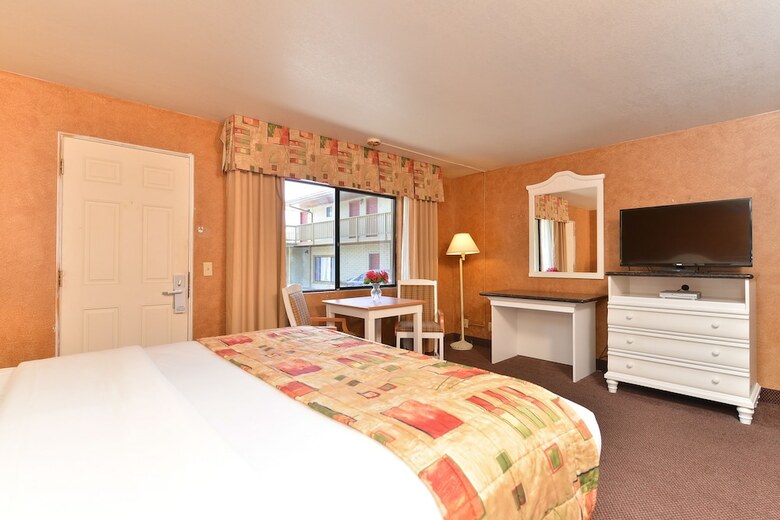 Hotel Bay View Inn
