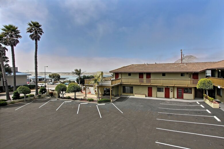 Hotel Bay View Inn