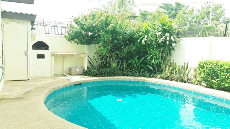 Villa Baan Chai Nam
