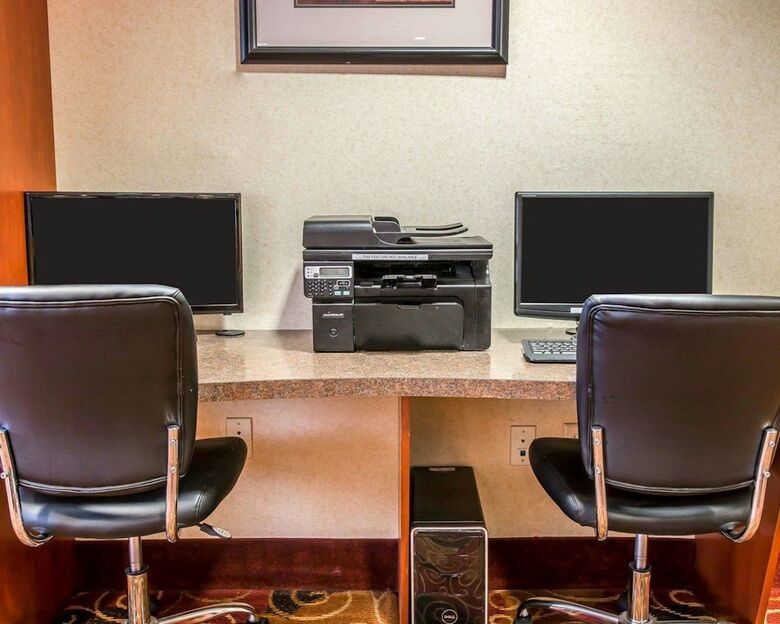 Hotel Quality Inn Near Interstate I94