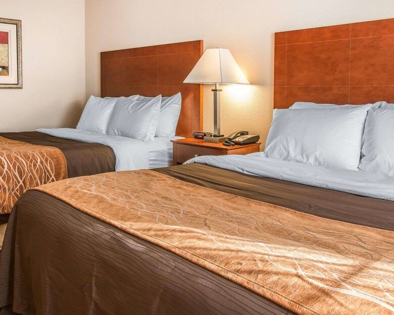 Hotel Quality Inn Near Interstate I94