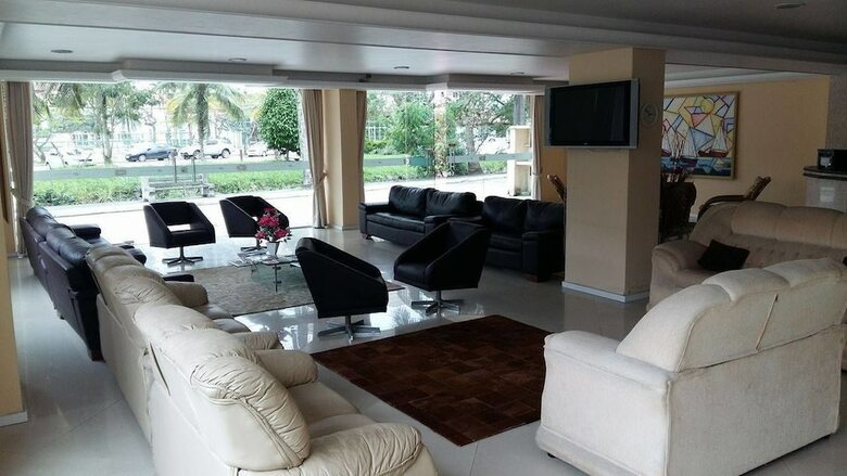 Itacuru�� Plaza Hotel