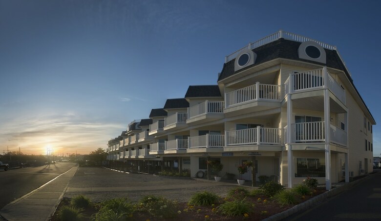 Motel Drifting Sands Oceanfront Hotel