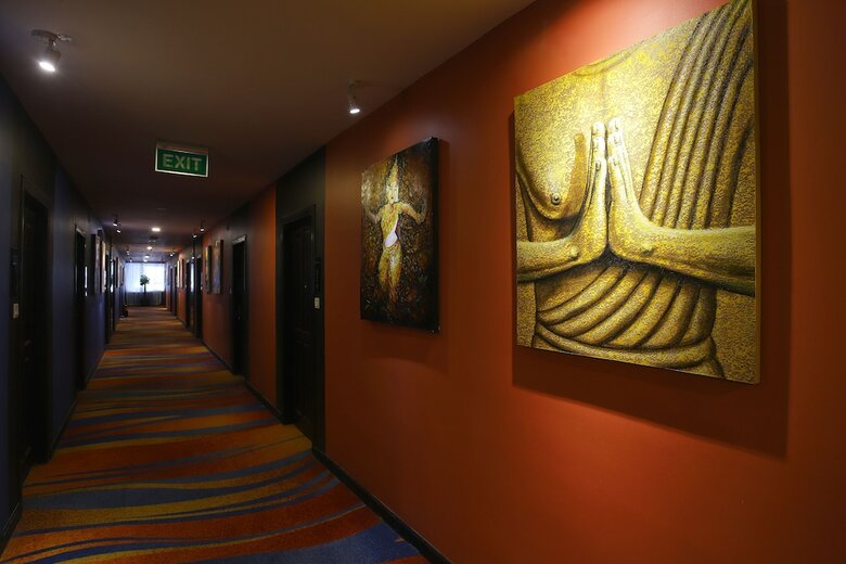 Queenco Hotel & Casino