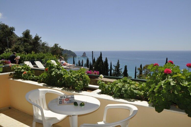 Pelagos Apartments