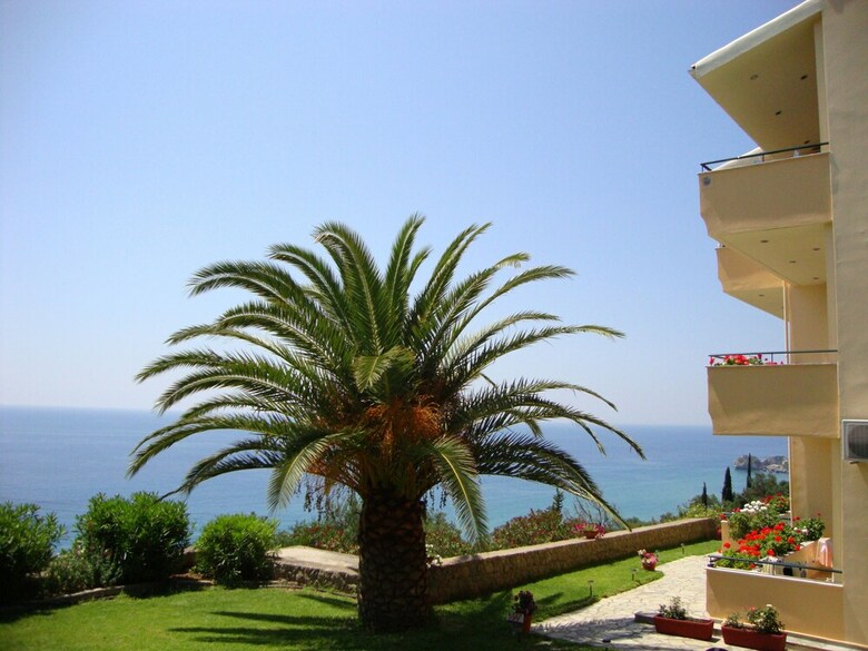 Pelagos Apartments