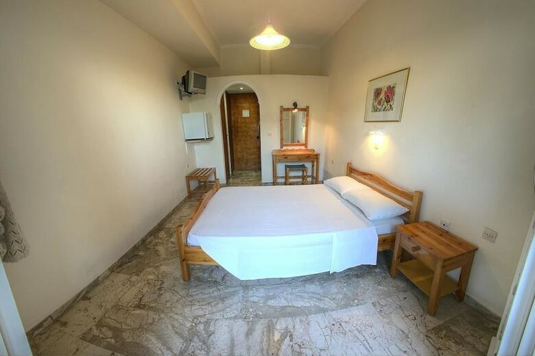 Hotel Benitses Arches