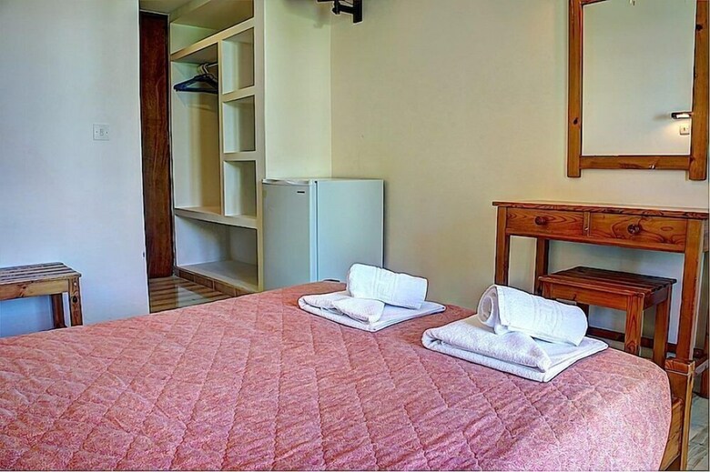 Hotel Benitses Arches