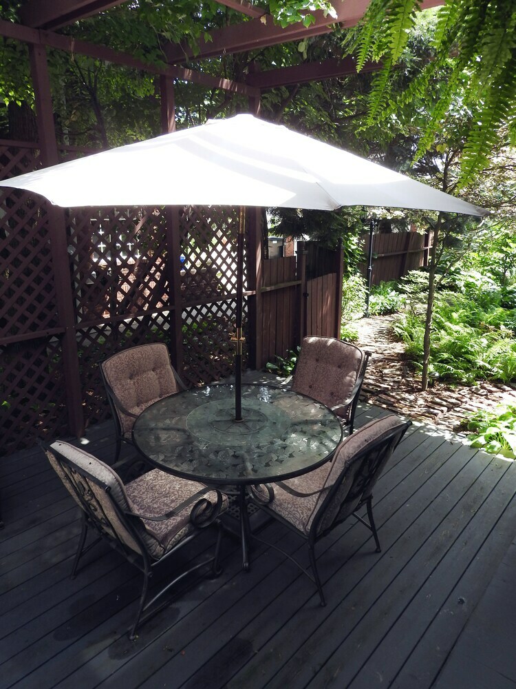 Bed & Breakfast Champaign Garden Inn