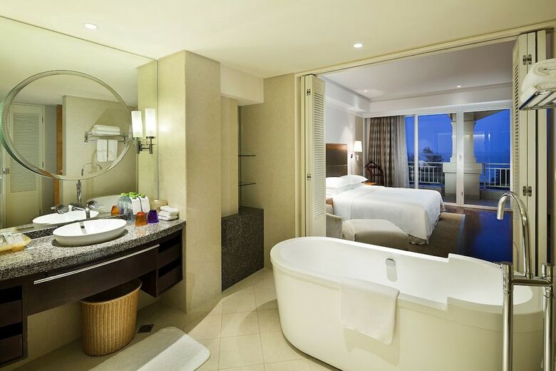 Sheraton Haikou Hotel