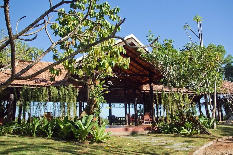 Hotel The Beach House Resort