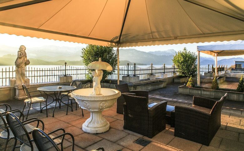 Hotel Jagd-schloss ? Swiss-chalet Merlischachen