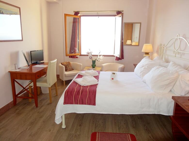 Hotel Lagou Raxi