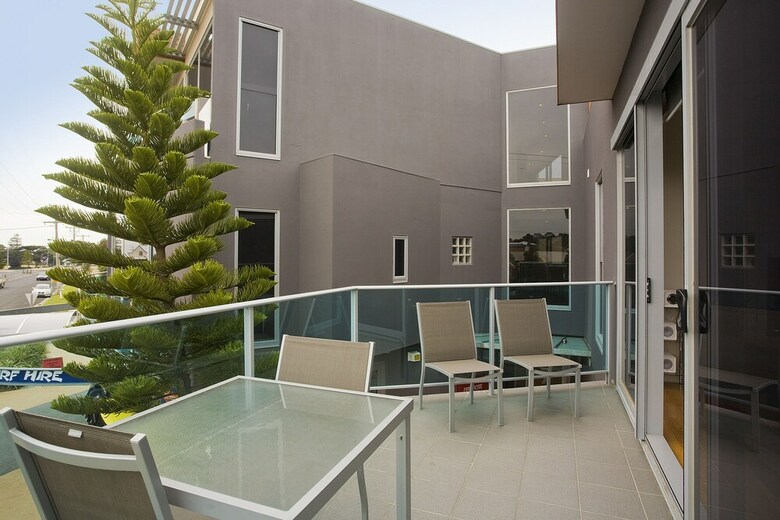 7 Bell Street Apartments