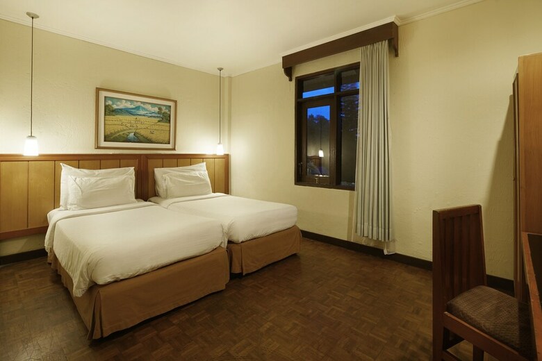 Hotel Puncak Pass Resort