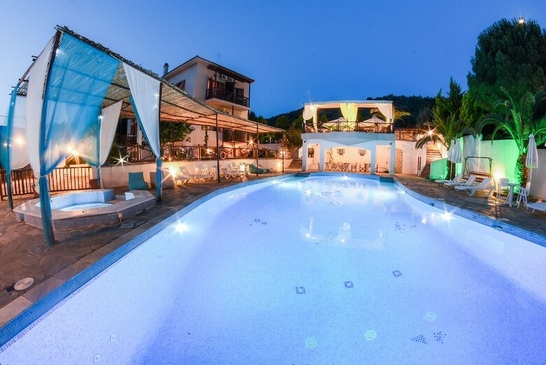 Hotel Seralis