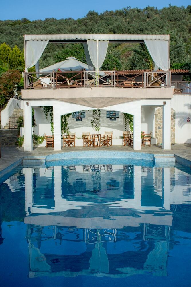 Hotel Seralis