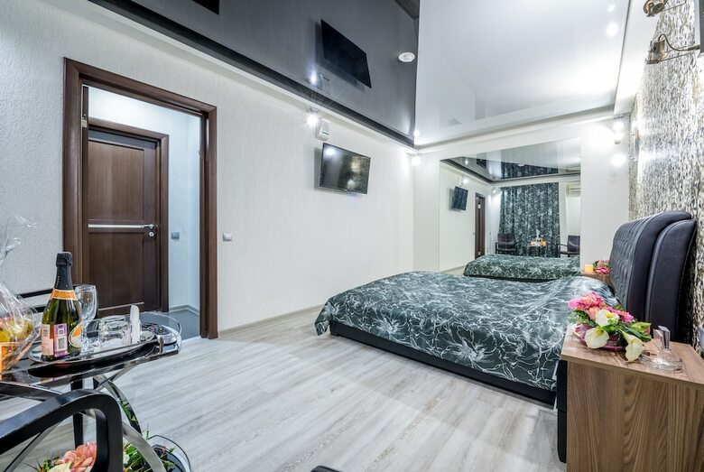 Alex Hotel On Budapeshtskaya